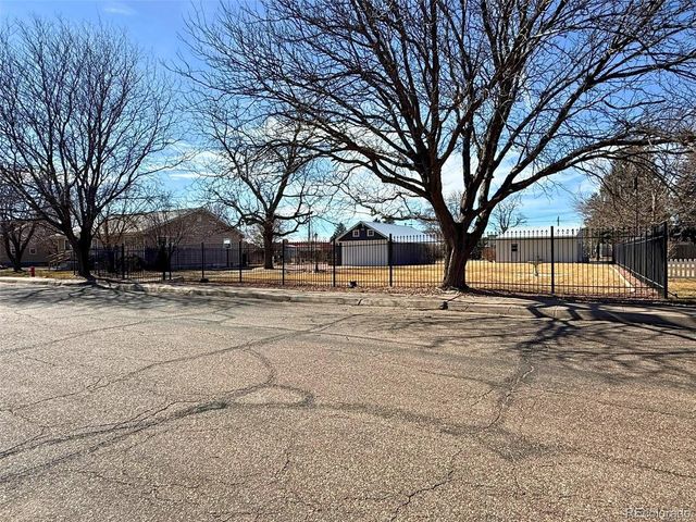 171 Oak St, Burlington, CO 80807