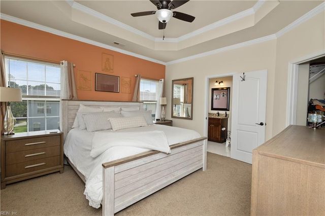 221 Seren DR, Chesapeake, VA 23325