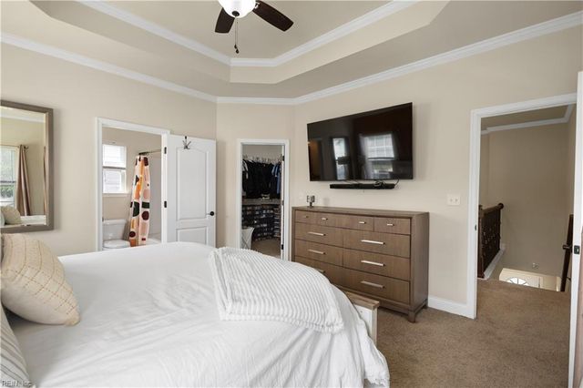 221 Seren DR, Chesapeake, VA 23325