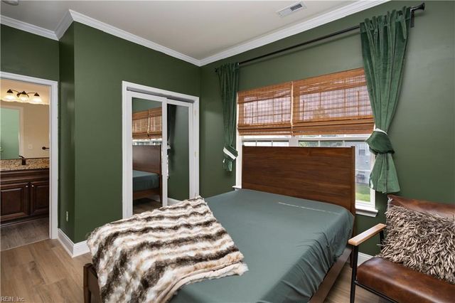 221 Seren DR, Chesapeake, VA 23325