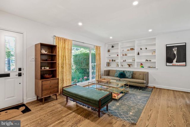 8605 FARRELL CT, Chevy Chase, MD 20815