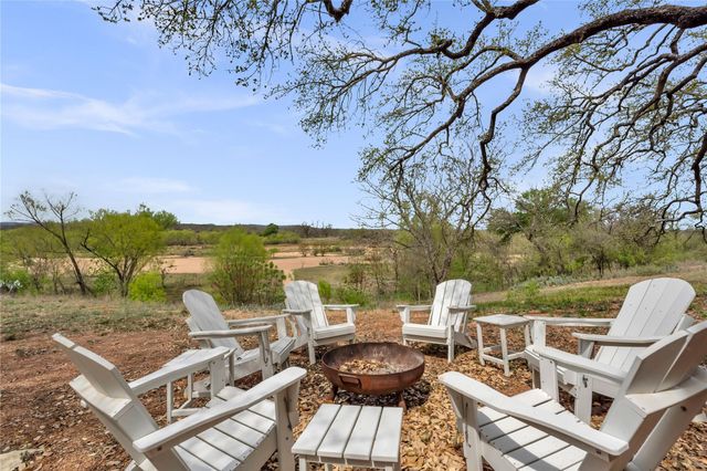 5898 RIVER OAKS DR, Kingsland, TX 78639