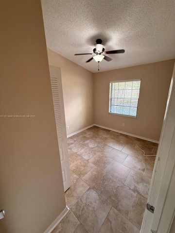 1301 SE Carrington Ct, Port St. Lucie, FL 34952