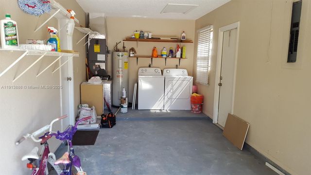 1301 SE Carrington Ct, Port St. Lucie, FL 34952