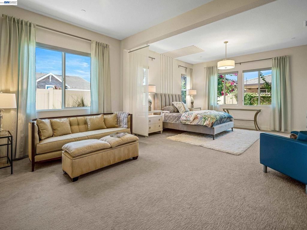 Image 20 of property listing at 3001 Compass Ln, Roseville, CA 95747