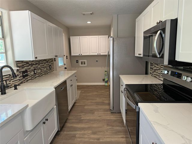 10 Walnut Loop, Shepherd, TX 77371