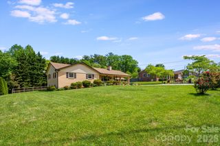 458 Beach Drive, Hendersonville, NC 28792