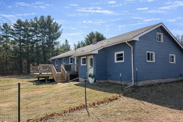 N10480 Queens Way, Necedah, WI 54646