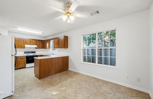 933 Oyster Cove Road, Beaufort, SC 29902