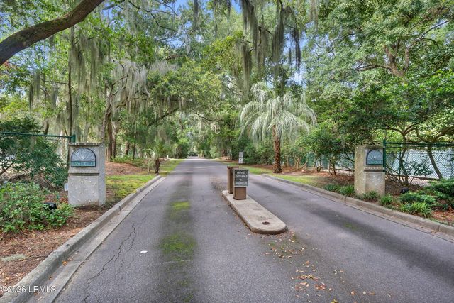 933 Oyster Cove Road, Beaufort, SC 29902