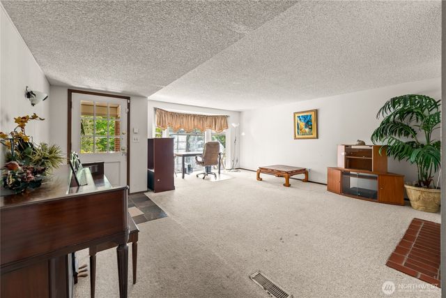 32416 29th Avenue SW, Federal Way, WA 98023