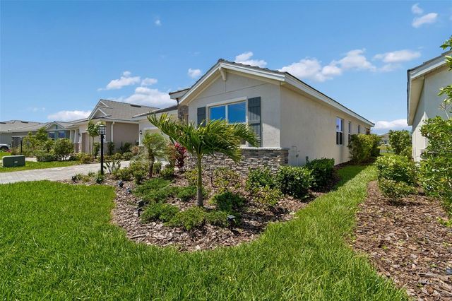 18122 BEACH RANCH TERRACE, Lakewood Ranch, FL 34211