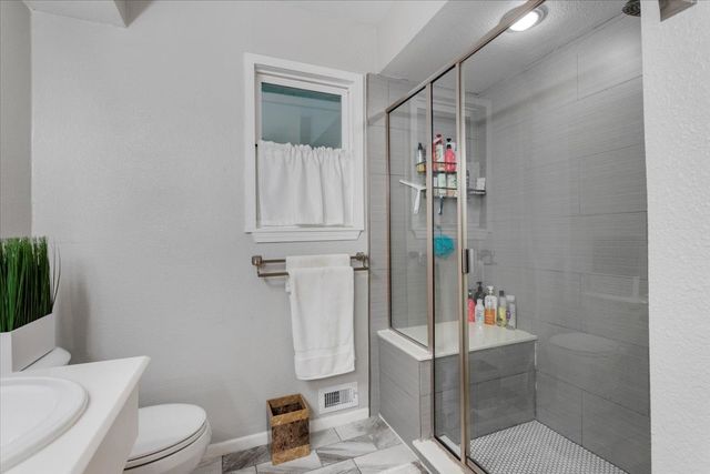 732 N Mckown Avenue, Sherman, TX 75092
