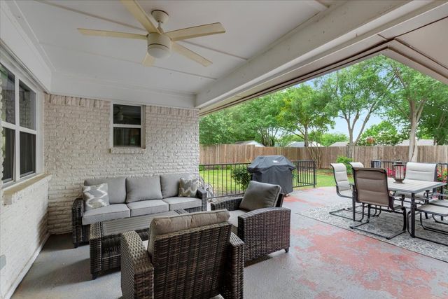 732 N Mckown Avenue, Sherman, TX 75092