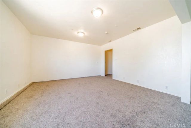 8417 Ailanthus, Phelan, CA 92371