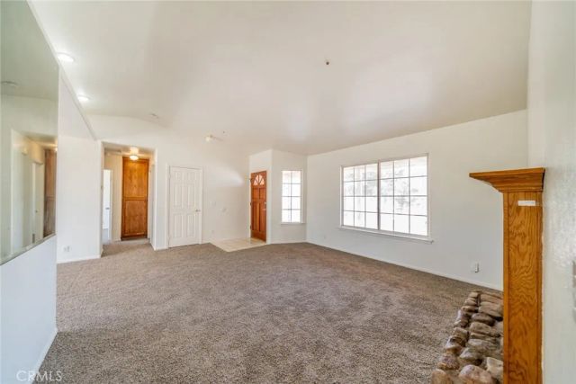 8417 Ailanthus, Phelan, CA 92371