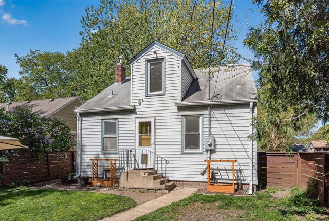 858 21st Avenue SE, Minneapolis, MN 55414