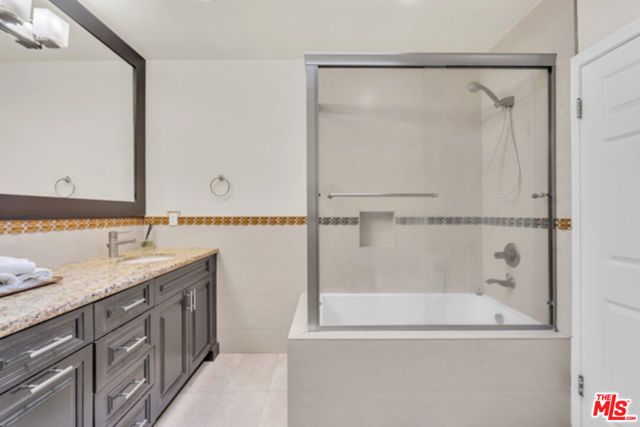 326 N Doheny Drive, Beverly Hills, CA 90211