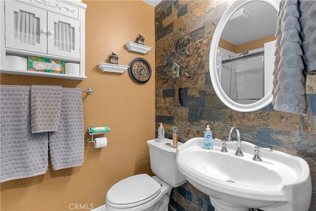 21124 Cross Creek Drive, Saugus, CA 91350