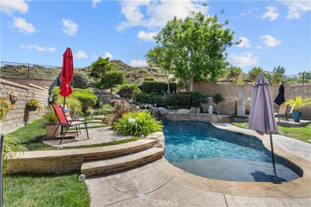 21124 Cross Creek Drive, Saugus, CA 91350