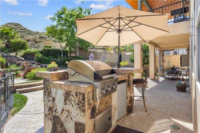 21124 Cross Creek Drive, Saugus, CA 91350
