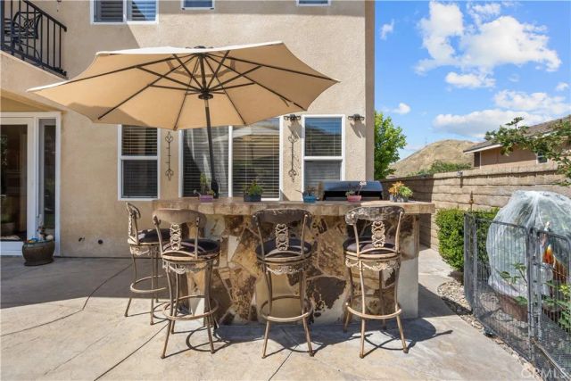21124 Cross Creek Drive, Saugus, CA 91350
