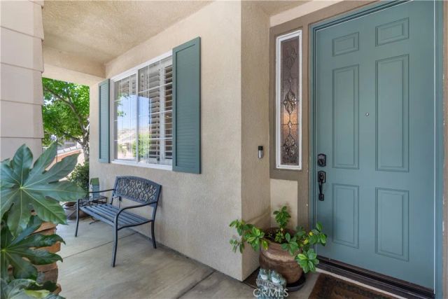 21124 Cross Creek Drive, Saugus, CA 91350