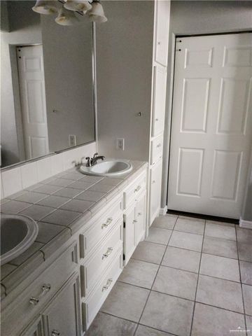2516 Sequoia Drive, Mission, TX 78572