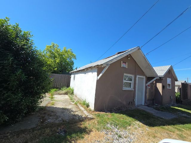 133 5th St, Galt, CA 95632