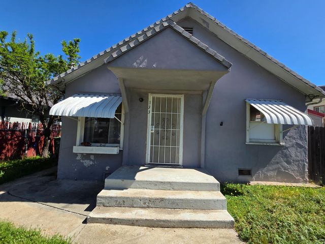 133 5th St, Galt, CA 95632