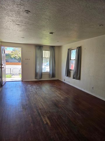 133 5th St, Galt, CA 95632