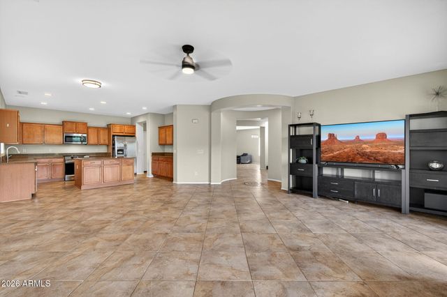 871 E KAPASI Lane, San Tan Valley, AZ 85140