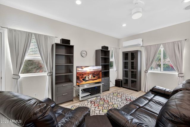 871 E KAPASI Lane, San Tan Valley, AZ 85140