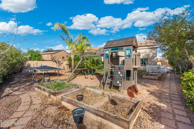 871 E KAPASI Lane, San Tan Valley, AZ 85140