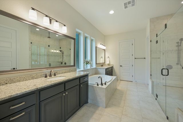 19305 Leisure LN, Jonestown, TX 78645