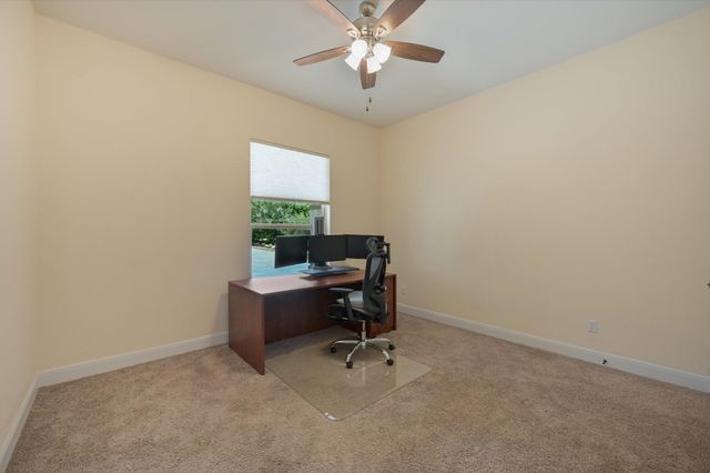 19305 Leisure LN, Jonestown, TX 78645