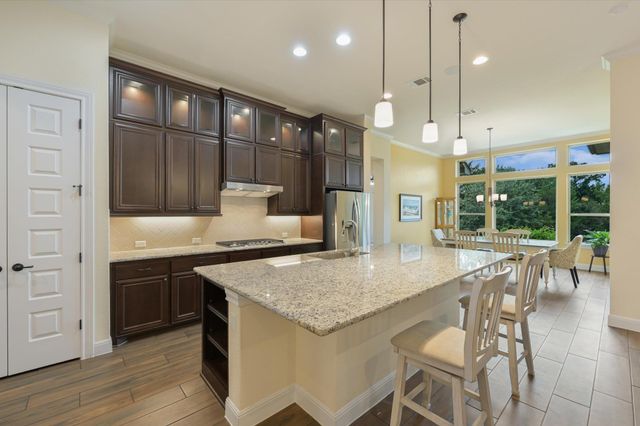 19305 Leisure LN, Jonestown, TX 78645