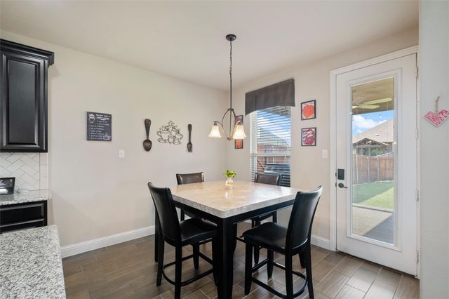 341 Vista Park Drive, Sunnyvale, TX 75182
