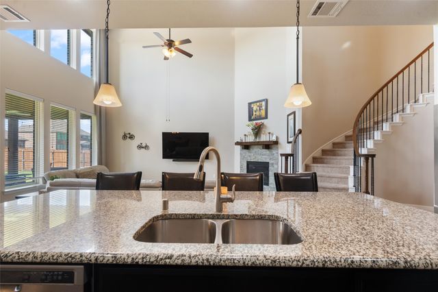 341 Vista Park Drive, Sunnyvale, TX 75182