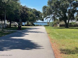 204 Savannah Avenue, Morehead City, NC 28557