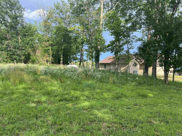 910 NW West Union RD, Topeka, KS 66615