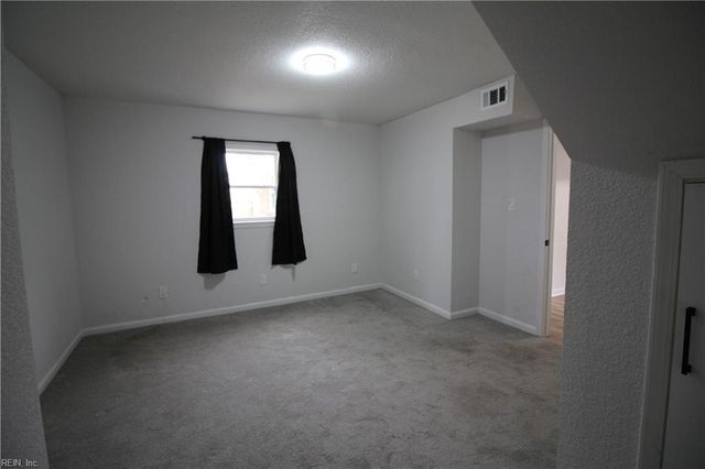 358 Hospital DR, Virginia Beach, VA 23452