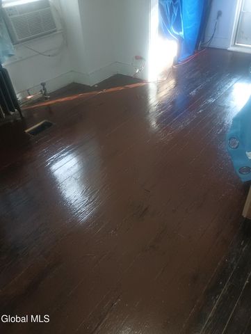 81 N Manning Boulevard, Albany, NY 12206