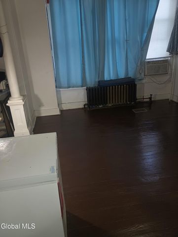 81 N Manning Boulevard, Albany, NY 12206