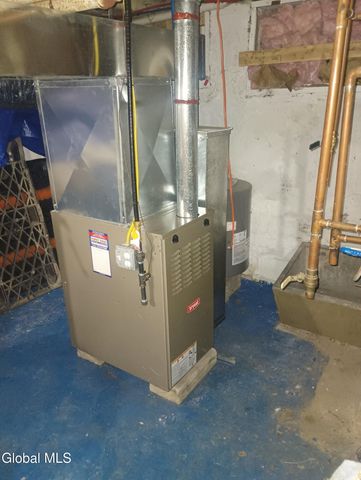 81 N Manning Boulevard, Albany, NY 12206