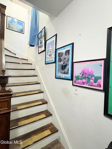 81 N Manning Boulevard, Albany, NY 12206