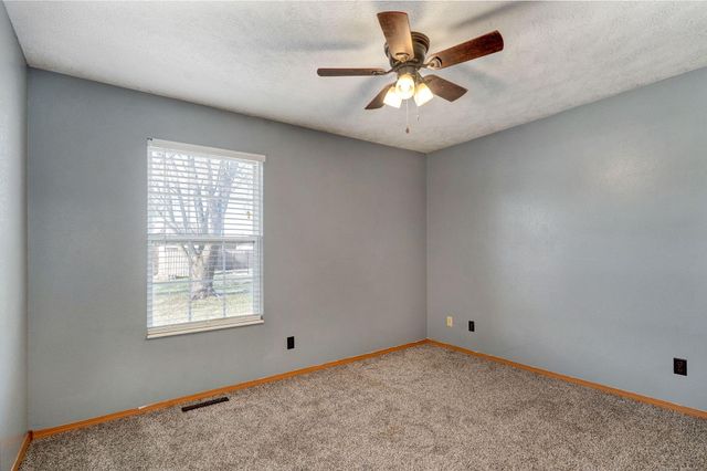 1363 S Concordia Avenue, Republic, MO 65738