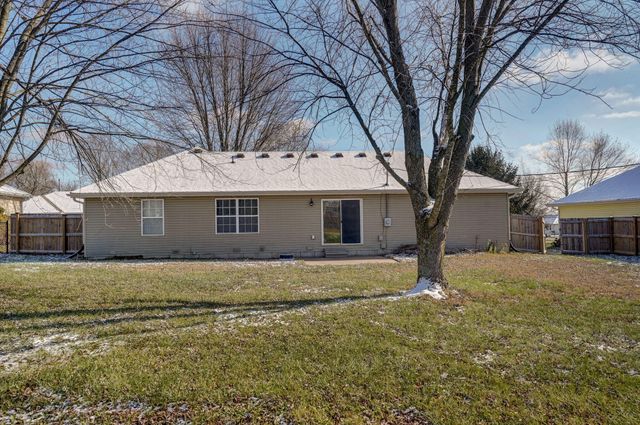 1363 S Concordia Avenue, Republic, MO 65738