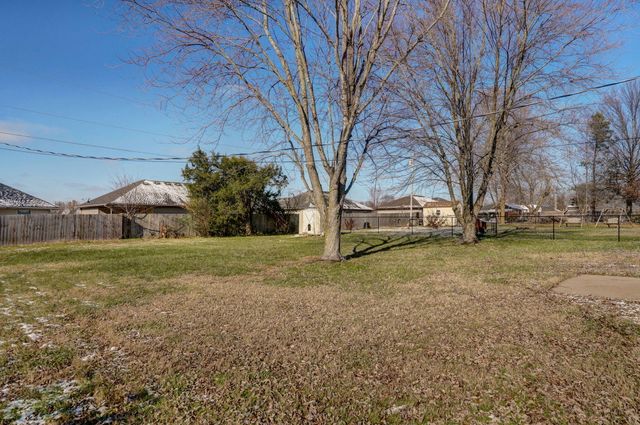 1363 S Concordia Avenue, Republic, MO 65738