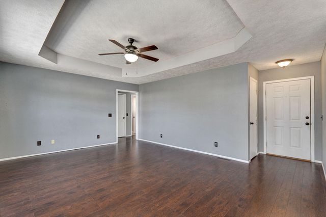 1363 S Concordia Avenue, Republic, MO 65738